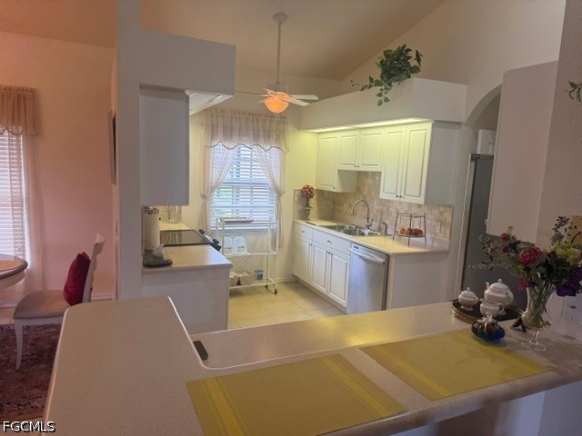 3 Bed SingleFamilyResidence for Sale in Cape Coral, FL — photo 3
