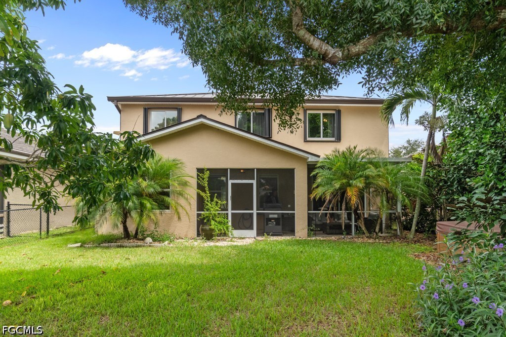 4 Bed Waterfront Home for Sale in Fort Myers, photo 3