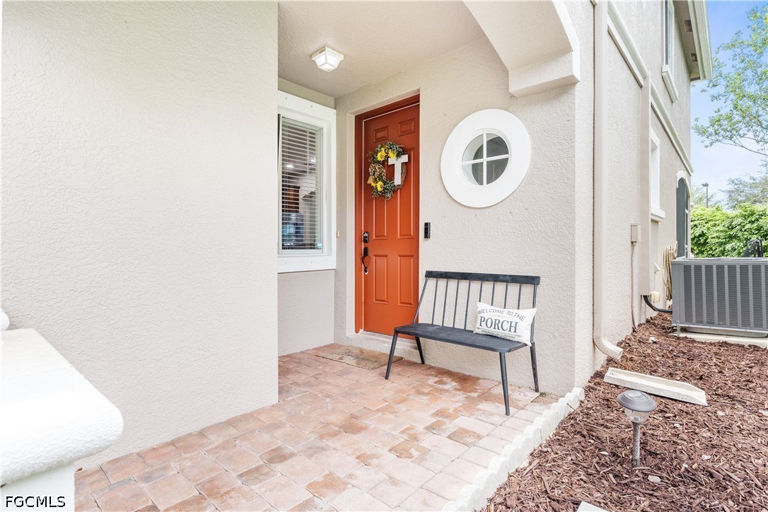 4 Bed Townhouse for Sale in Colonnade At Forum, FL, $289,900 — photo 3