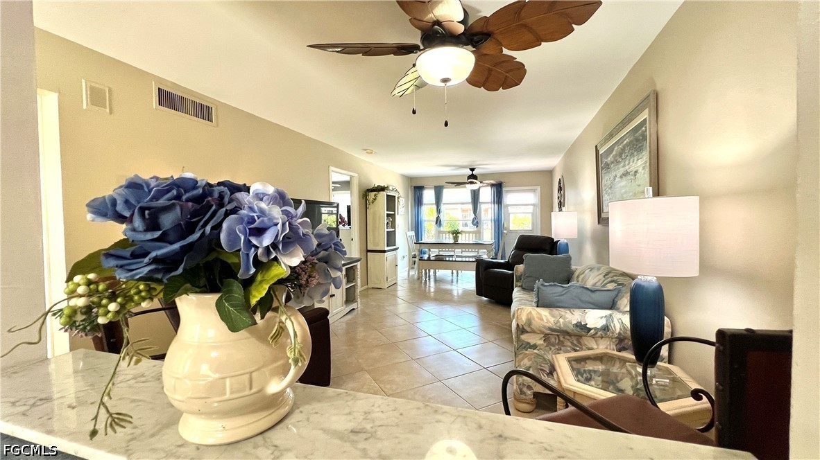 2 Bed Condominium for Sale in Fort Myers, FL, $1,250 — photo 3