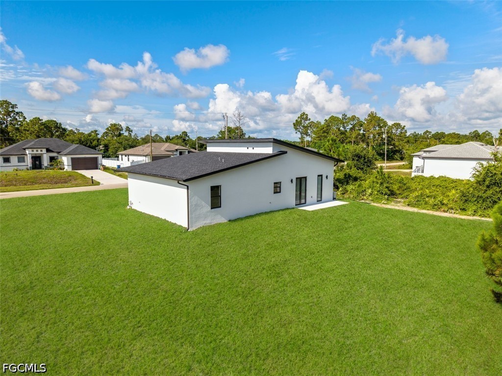3 Bed SingleFamilyResidence for Sale in Lehigh Acres, FL — photo 3