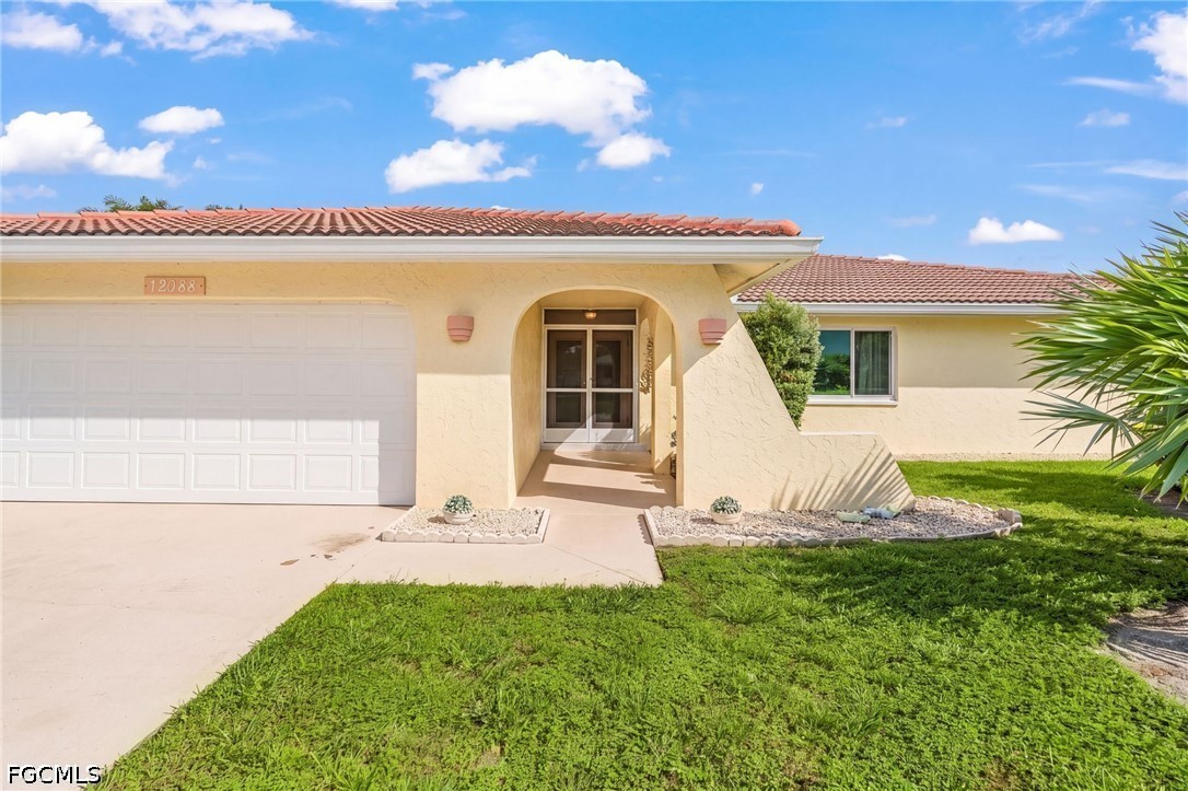 3 Bed Pool Home for Sale in Matlacha Isles, FL, $875,000 — photo 3