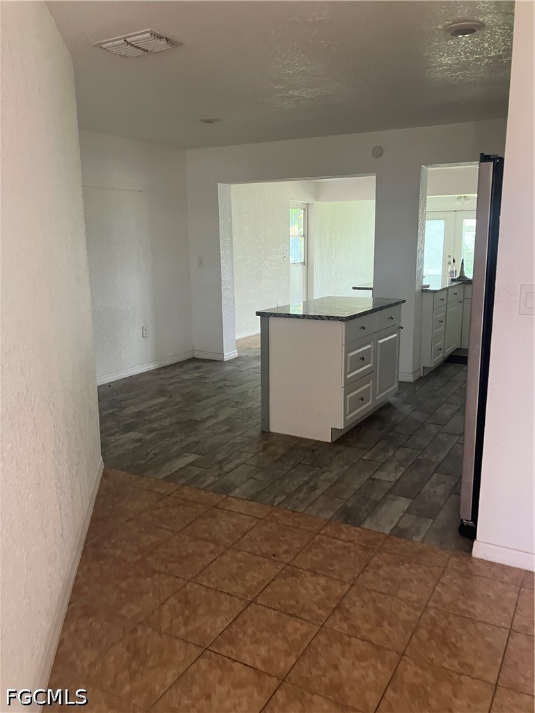 3 Bed SingleFamilyResidence for Sale in Cape Coral, FL — photo 3