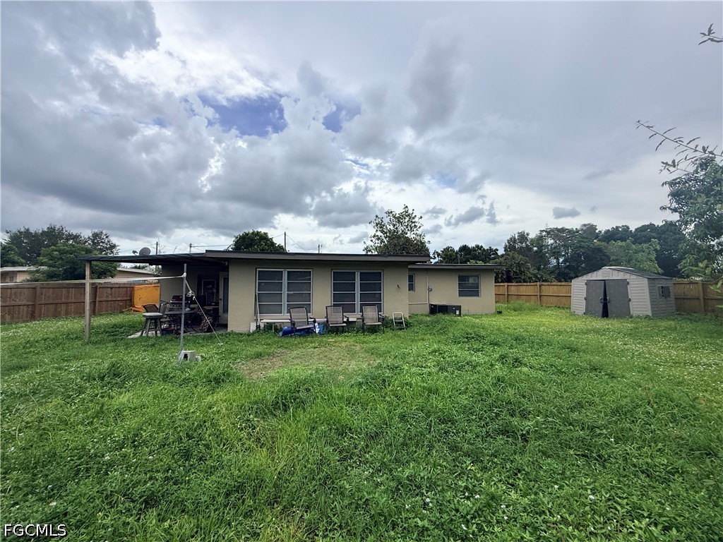 3 Bed SingleFamilyResidence for Sale in North Fort Myers, photo 3