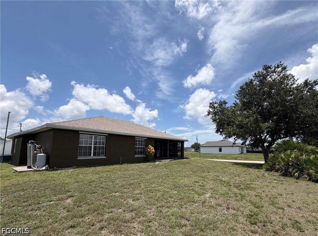 3 Bed SingleFamilyResidence for Sale in Cape Coral, FL — photo 3