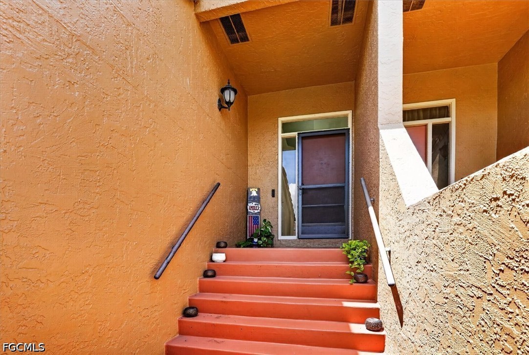 3 Bed Pool Home for Sale in Pines, photo 3