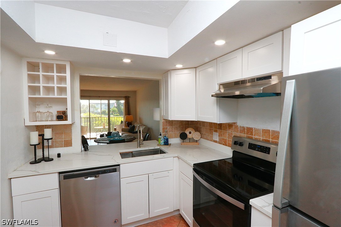 2 Bed Waterfront Home for Sale in Naples, FL, $1,650 — photo 3