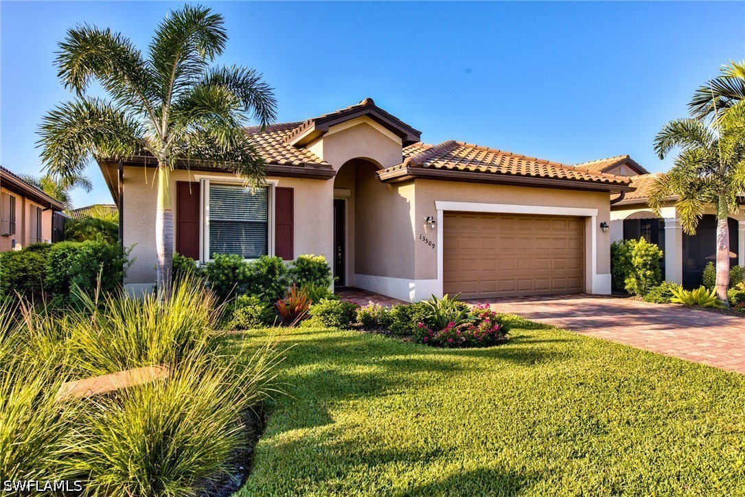 3 Bed SingleFamilyResidence for Sale in Estero, FL, $2,950 — photo 3