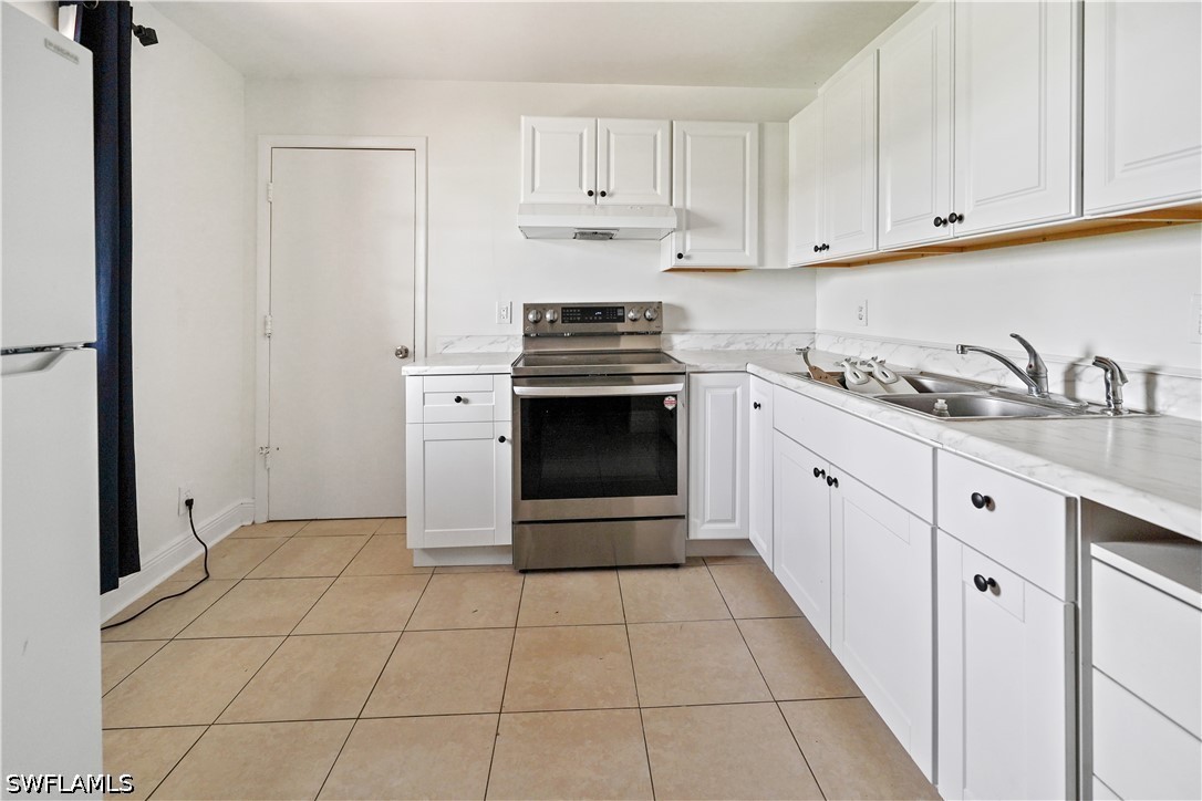 2 Bed SingleFamilyResidence for Sale in Not Applicable, FL — photo 3