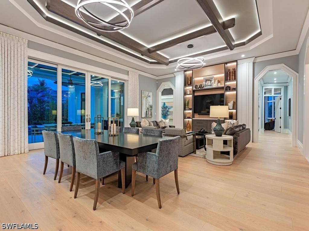 5 Bed Pool Home for Sale in Park Shore, FL, $15,500,000 — photo 3