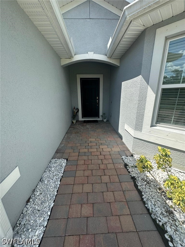 3 Bed SingleFamilyResidence for Sale in Naples, FL, $3,100 — photo 3