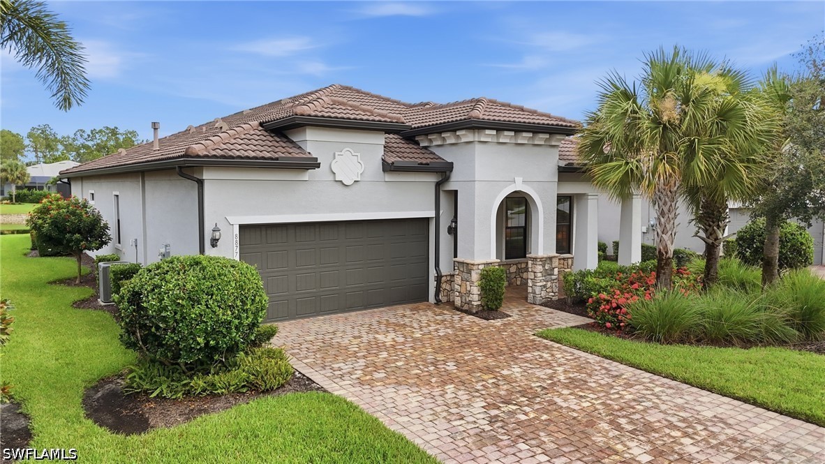 3 Bed Pool Home for Sale in Naples, FL, $969,000 — photo 3