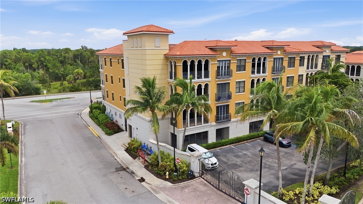 2 Bed Condominium for Sale in Estero, photo 3