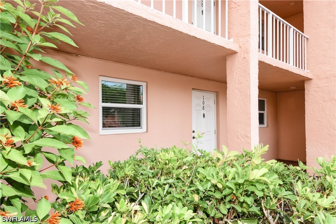 1 Bed Condominium for Sale in Naples, FL, $1,700 — photo 3