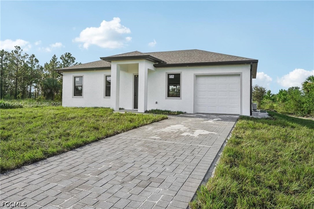 3 Bed SingleFamilyResidence for Sale in Lehigh Acres, FL — photo 3