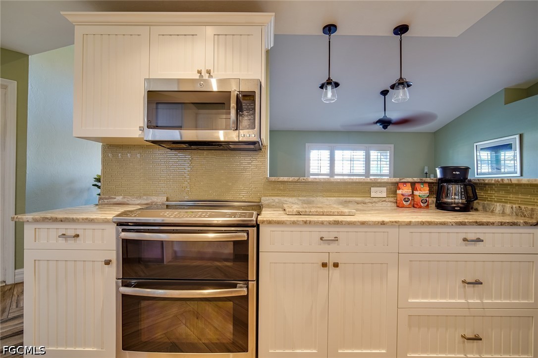 3 Bed SingleFamilyResidence for Sale in Banyan Cove, FL — photo 3