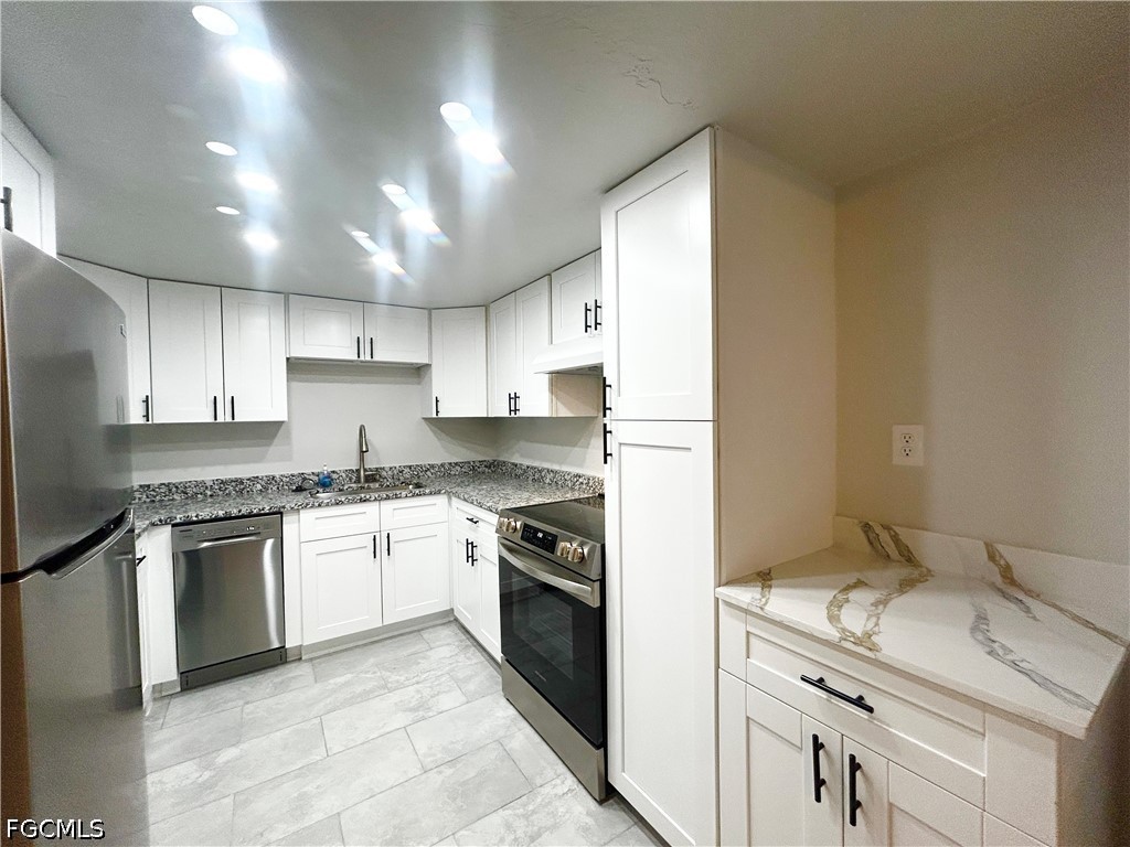2 Bed Condominium for Sale in Capeway Condo, photo 3