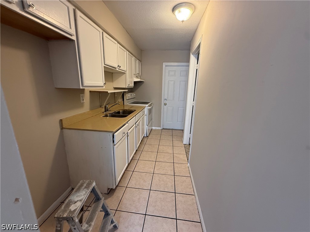 3 Bed Duplex for Sale in Pine Manor, photo 3
