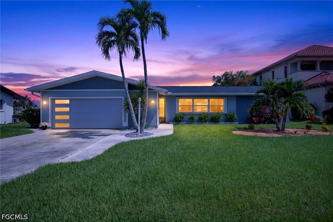 3 Bed Pool Home for Sale in Cape Coral, photo 3