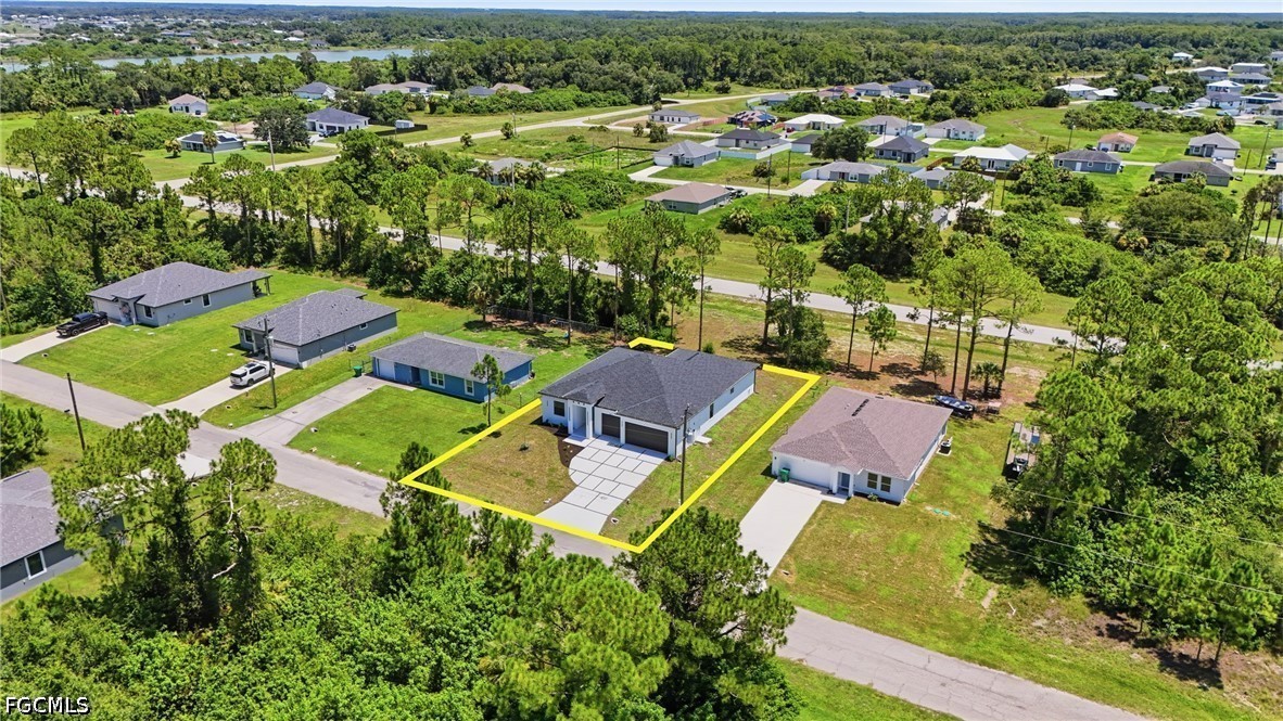 4 Bed SingleFamilyResidence for Sale in Port Labelle, photo 3