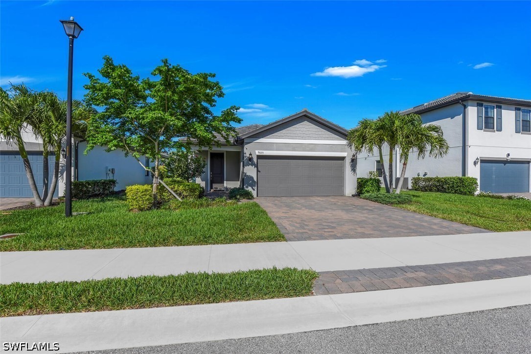 3 Bed Waterfront Home for Sale in Westbrook, photo 3