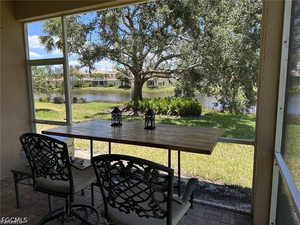 3 Bed Waterfront Home for Sale in Monterey, photo 3
