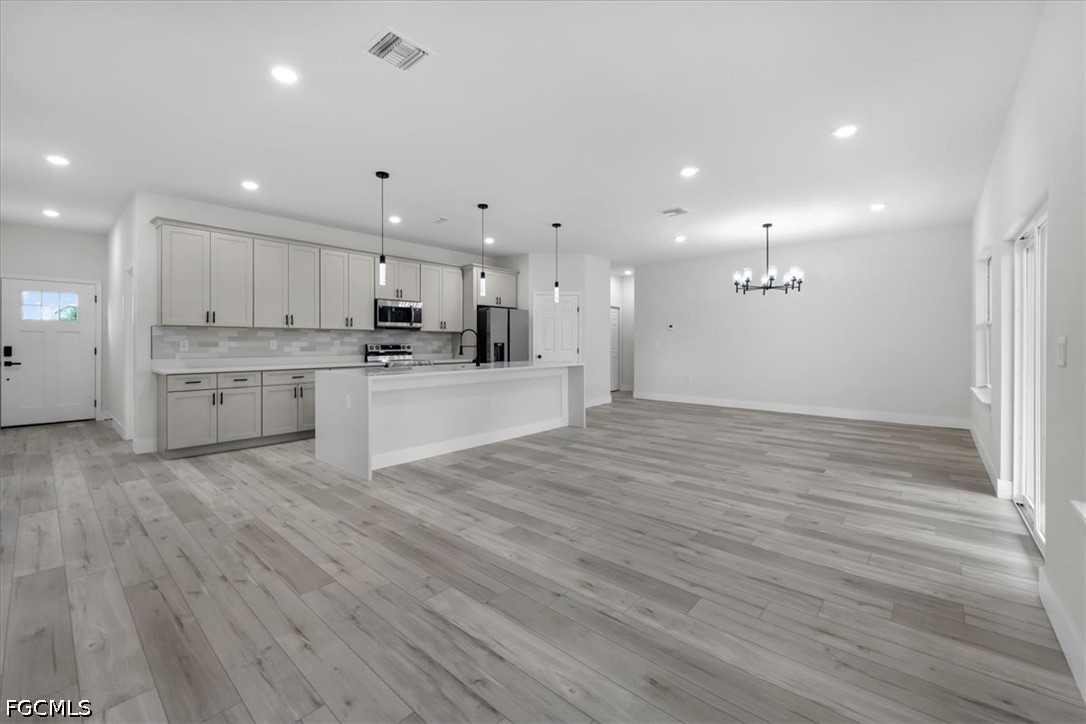 4 Bed SingleFamilyResidence for Sale in Sun N Lakes, photo 3