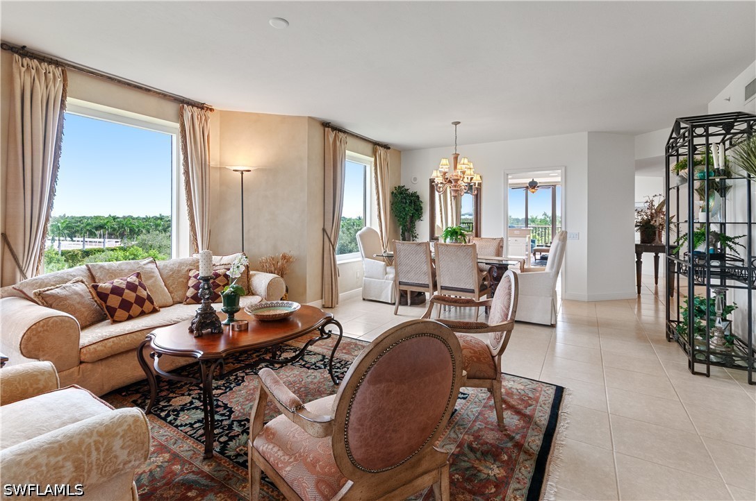 3 Bed Condominium for Sale in Sorrento, photo 3