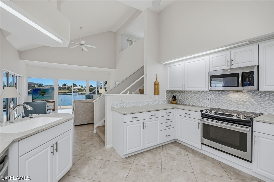 4 Bed Pool Home for Sale in Marco Island, photo 3