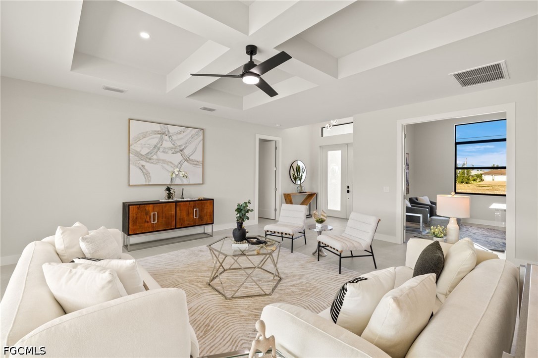 3 Bed Pool Home for Sale in Cape Coral, photo 3