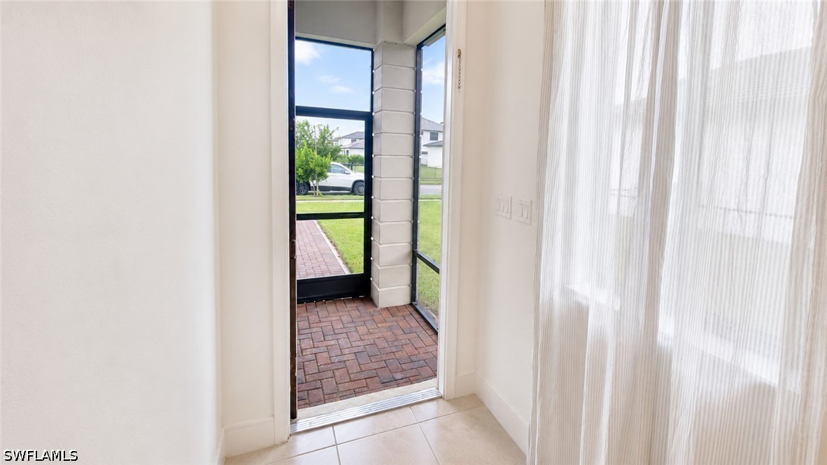 3 Bed SingleFamilyResidence for Sale in Maple Ridge, photo 3