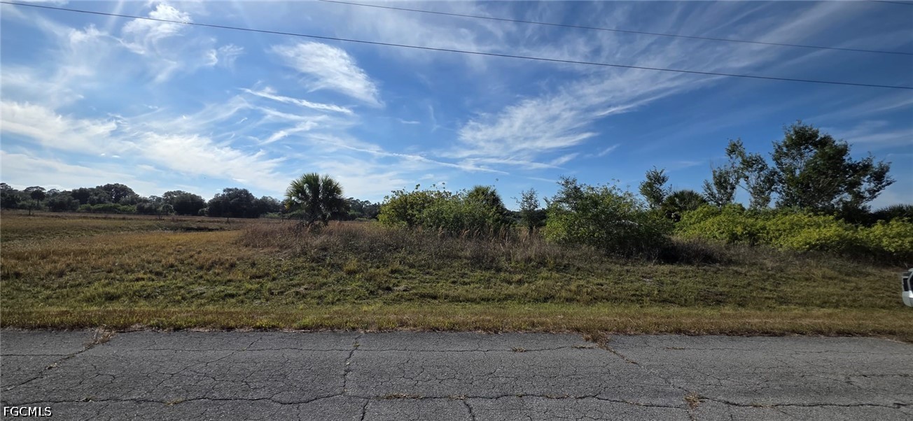 Residential for Sale in Banyan Village, photo 3