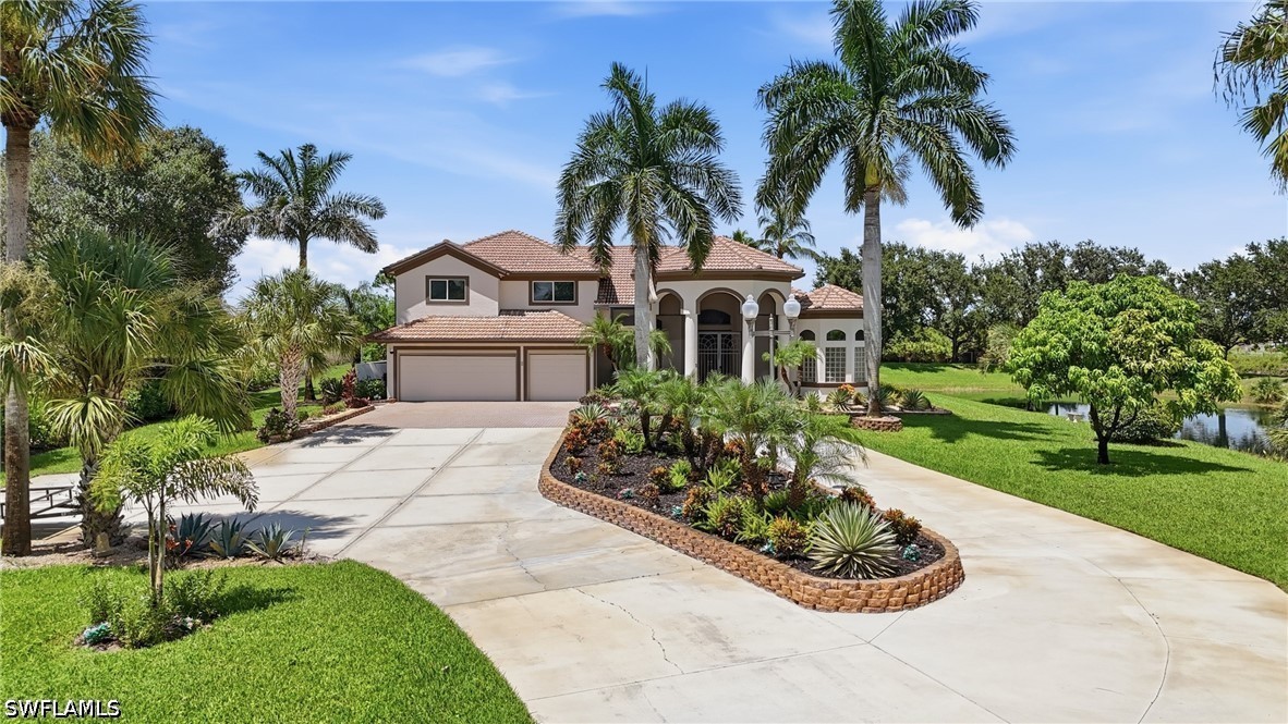 4 Bed Pool Home for Sale in Naples, photo 3
