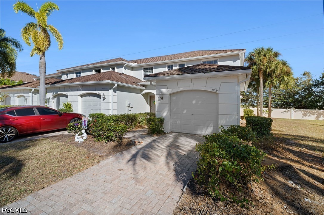 2 Bed Townhouse for Sale in Olympia Pointe, photo 3