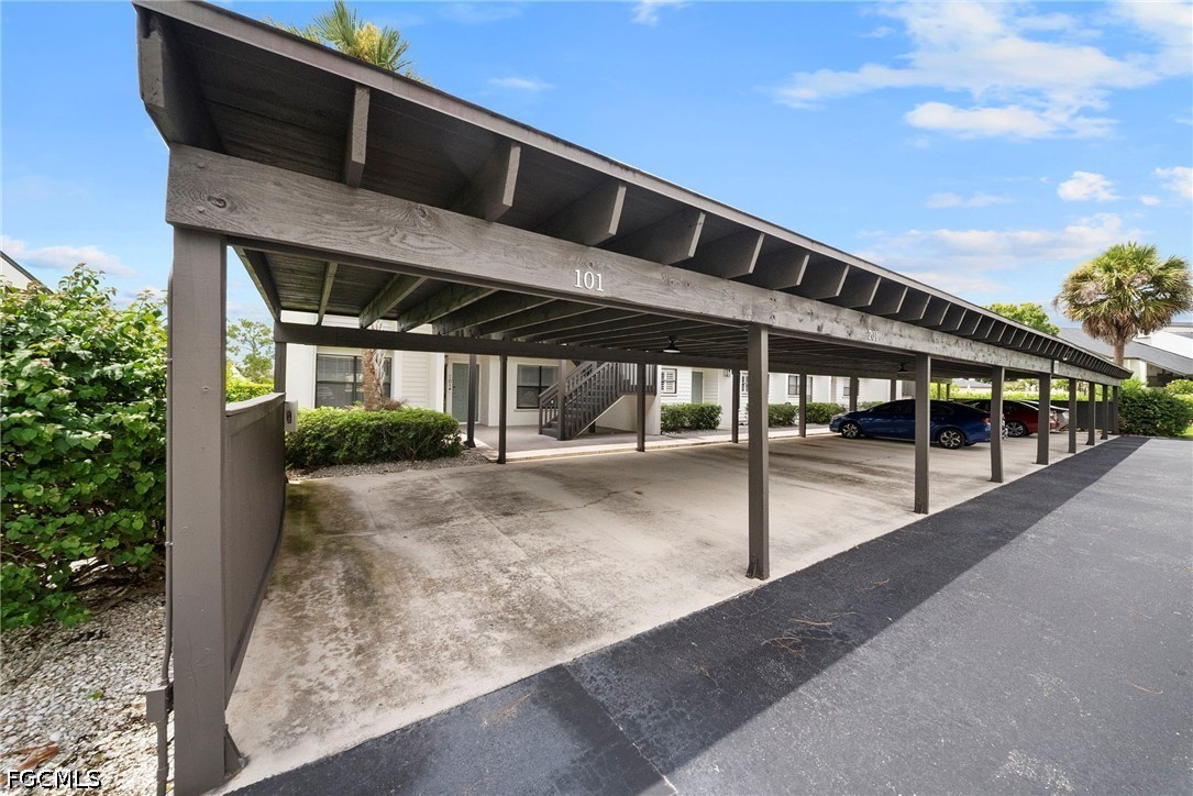 3 Bed Condominium for Sale in Fort Myers, photo 3
