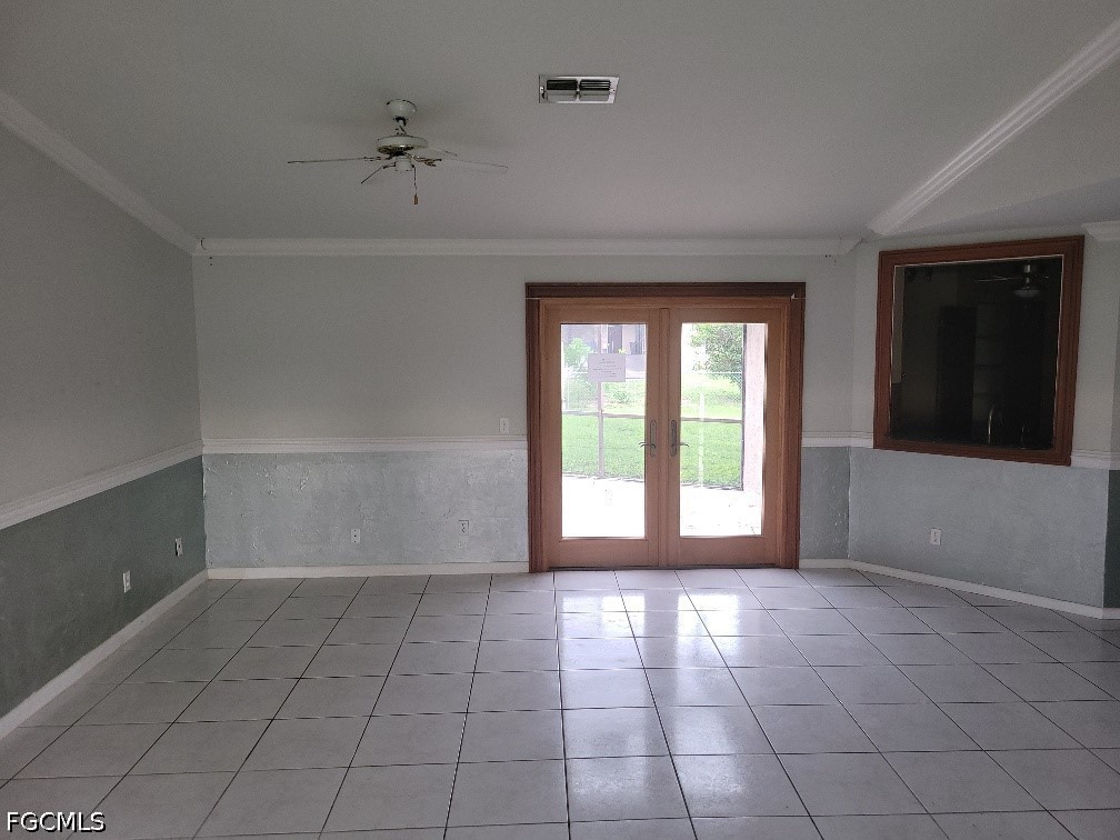 3 Bed Pool Home for Sale in Cape Coral, photo 3