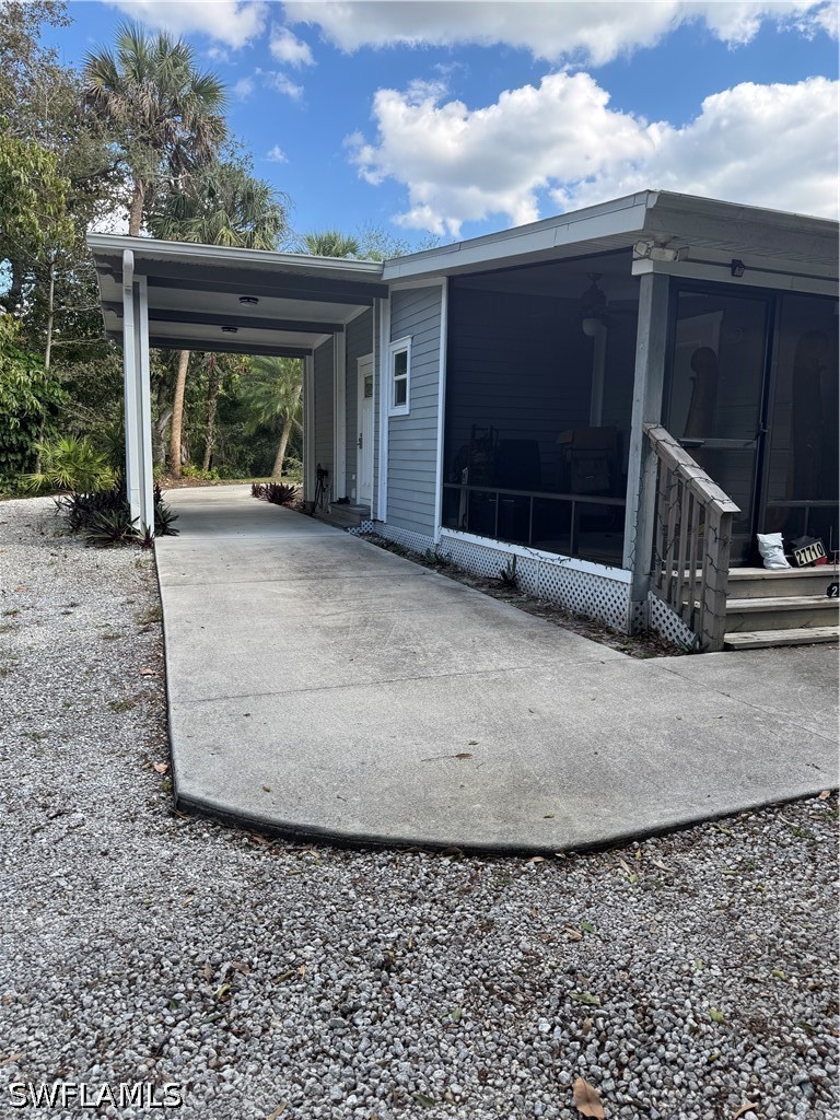 1 Bed Waterfront Home for Sale in Bonita Springs, photo 3