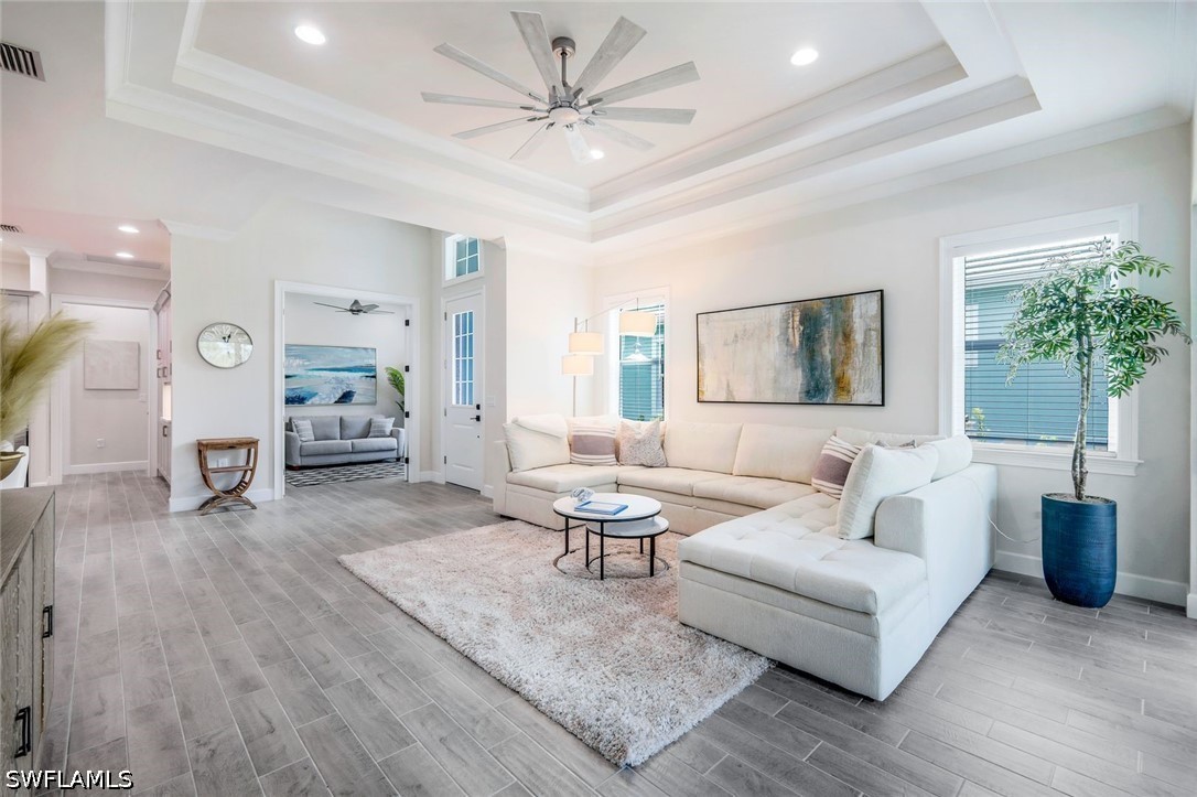 2 Bed Pool Home for Sale in Naples, photo 3