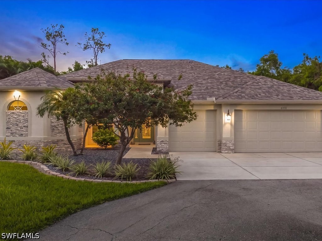 4 Bed Pool Home for Sale in Livingston Woods, photo 3
