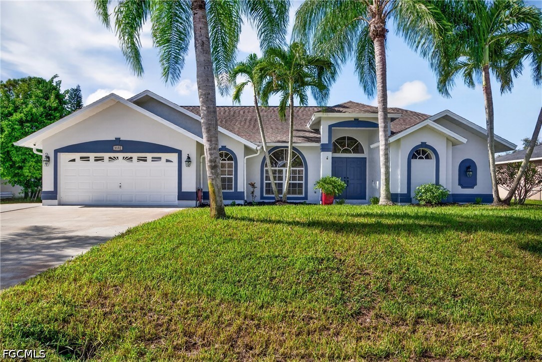 3 Bed Pool Home for Sale in San Carlos Park, photo 3