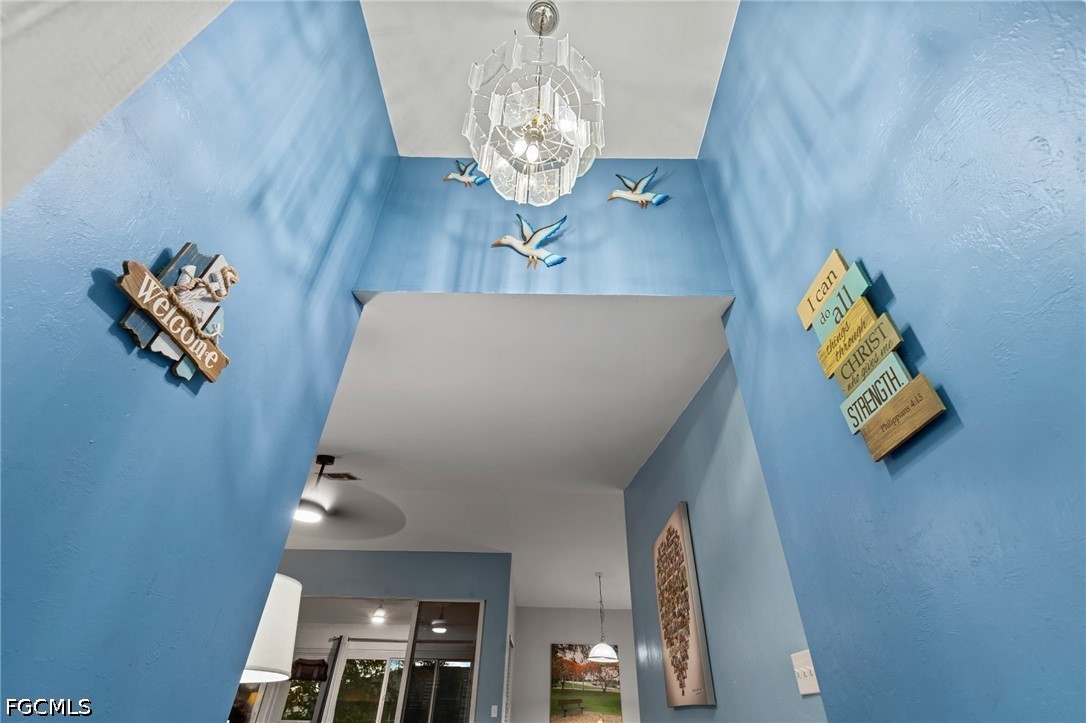 3 Bed SingleFamilyResidence for Sale in Cape Coral, photo 3