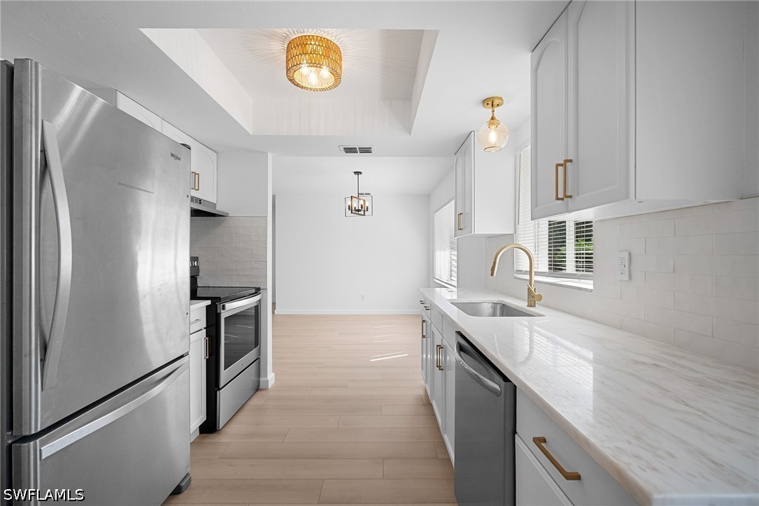 3 Bed SingleFamilyResidence for Sale in Fort Myers, photo 3