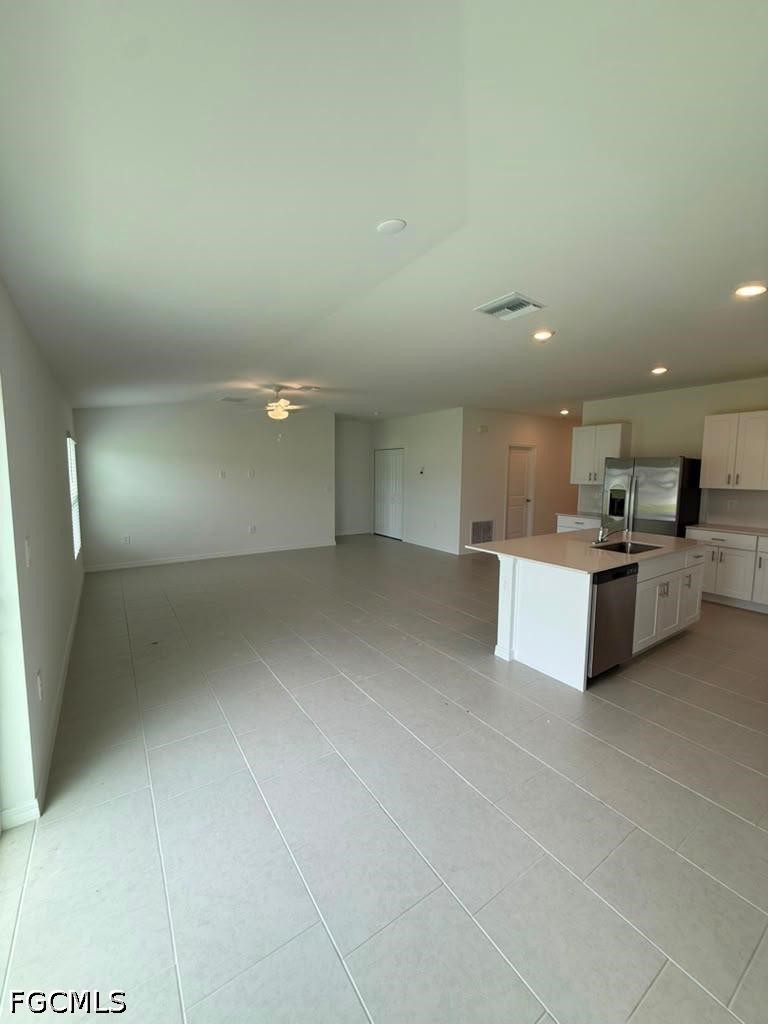 4 Bed SingleFamilyResidence for Sale in Crane Landing, photo 3