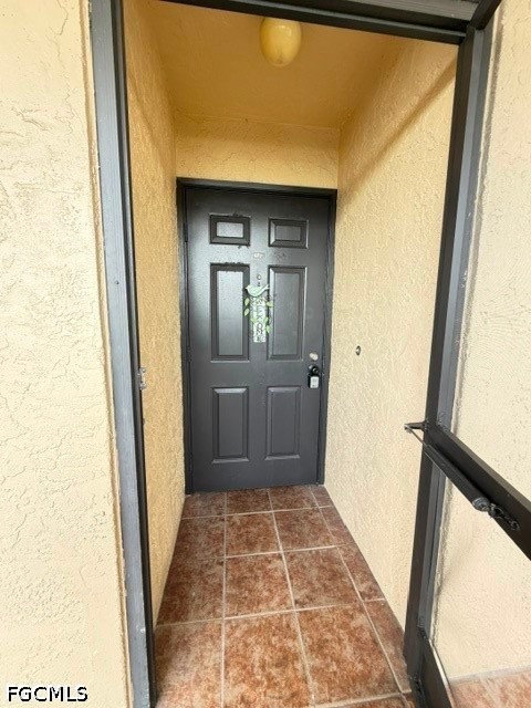 2 Bed Waterfront Home for Sale in Cape Coral, photo 3