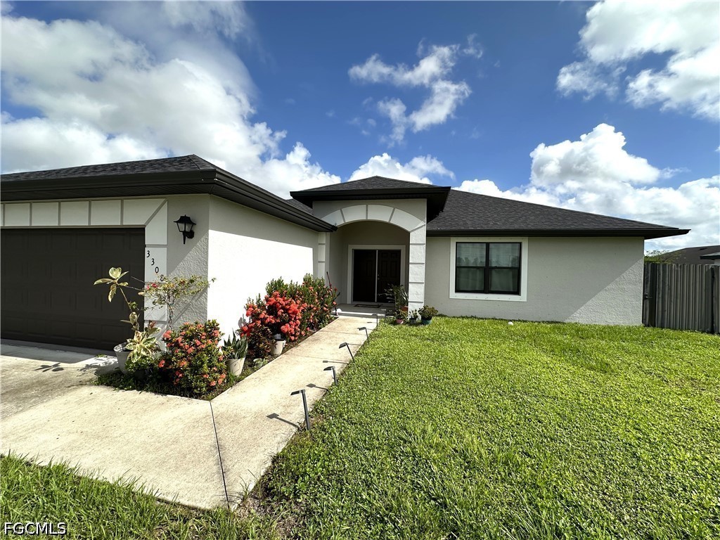 3 Bed SingleFamilyResidence for Sale in Lehigh Acres, photo 3