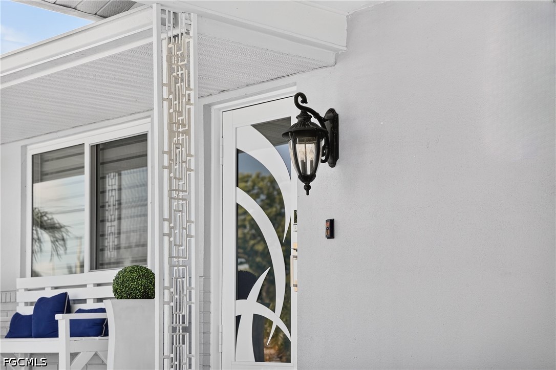 3 Bed Duplex for Sale in Cape Coral, photo 3