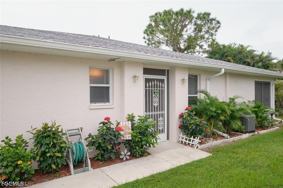 2 Bed Attached for Sale in Lehigh Acres, photo 3