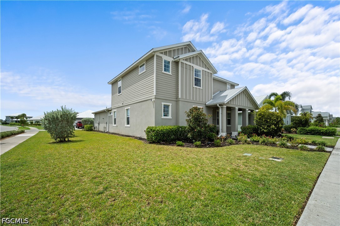 5 Bed SingleFamilyResidence for Sale in Lake Timber, photo 3