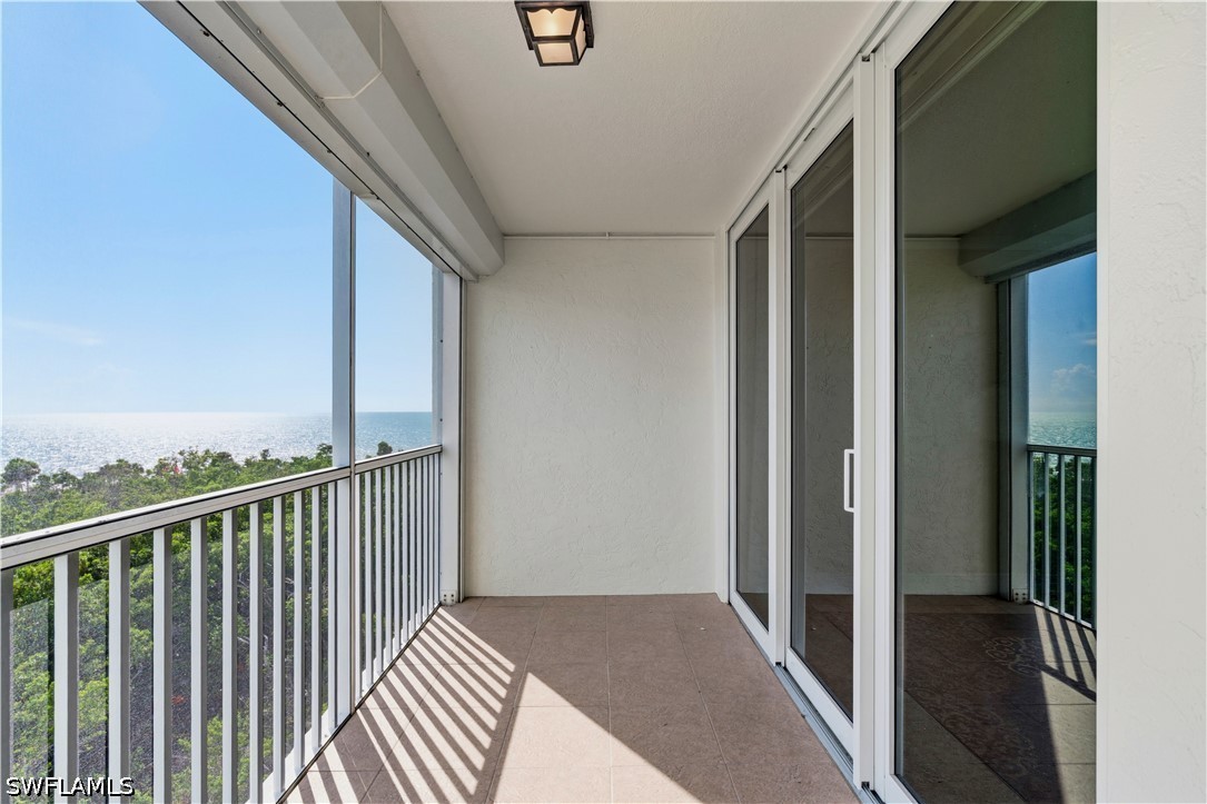 2 Bed Pool Home for Sale in Vanderbilt Towers, photo 3