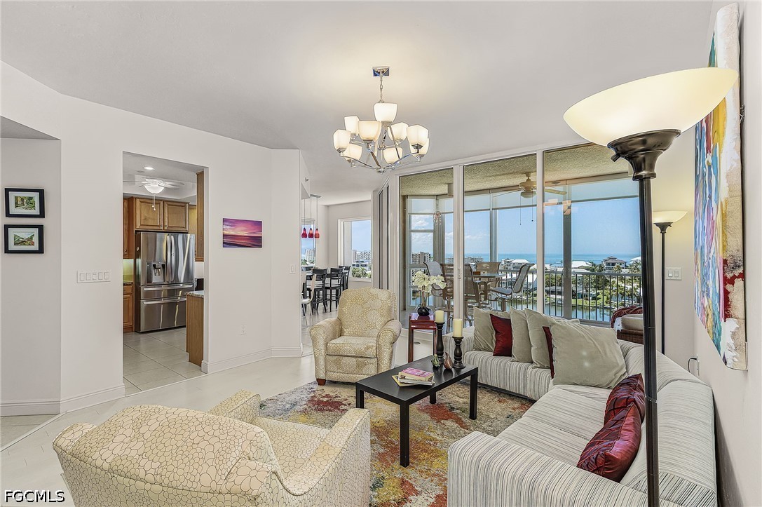 3 Bed Waterfront Home for Sale in Waterside At Bay Beach, photo 3